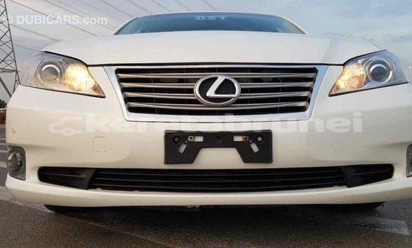 Buy Import Lexus ES White Car in Import - Dubai in Belait Buy Import Lexus ES White Car in Import - Dubai in Belait