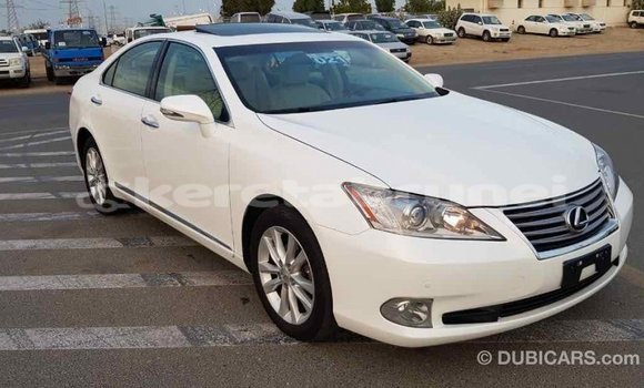 Buy Import Lexus ES White Car in Import - Dubai in Belait Buy Import Lexus ES White Car in Import - Dubai in Belait