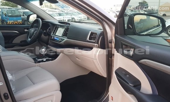 Buy Import Toyota Highlander Other Car in Import - Dubai in Belait Buy Import Toyota Highlander Other Car in Import - Dubai in Belait