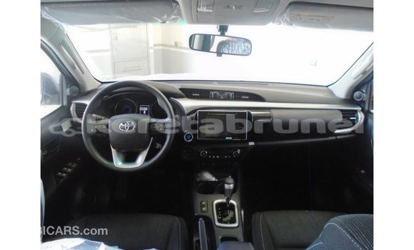 Buy Import Toyota Hilux White Car in Import - Dubai in Belait Buy Import Toyota Hilux White Car in Import - Dubai in Belait