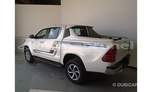 Buy Import Toyota Hilux White Car in Import - Dubai in Belait Buy Import Toyota Hilux White Car in Import - Dubai in Belait