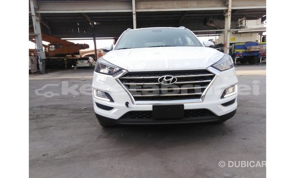 Buy Import Hyundai Tucson White Car in Import - Dubai in Belait Buy Import Hyundai Tucson White Car in Import - Dubai in Belait