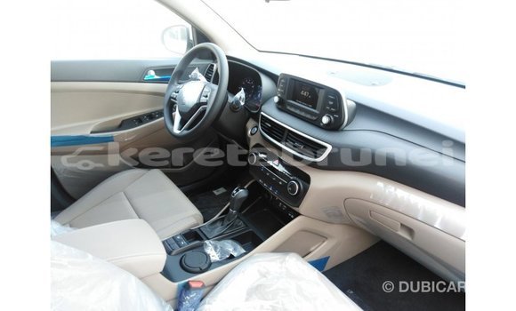Buy Import Hyundai Tucson White Car in Import - Dubai in Belait Buy Import Hyundai Tucson White Car in Import - Dubai in Belait