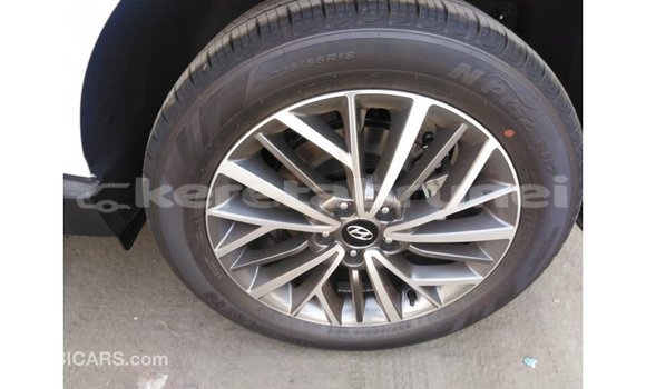 Buy Import Hyundai Tucson White Car in Import - Dubai in Belait Buy Import Hyundai Tucson White Car in Import - Dubai in Belait