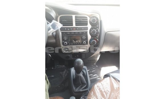 Buy Import Kia Carens White Car in Import - Dubai in Belait Buy Import Kia Carens White Car in Import - Dubai in Belait