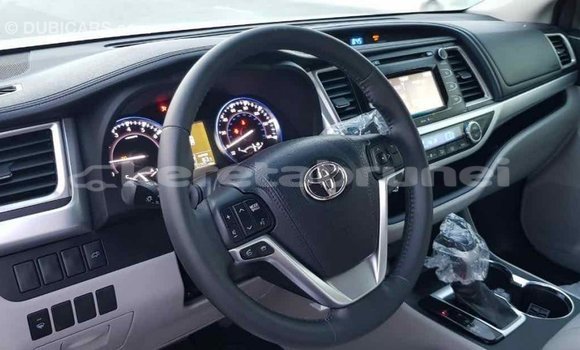 Buy Import Toyota Highlander Other Car in Import - Dubai in Belait Buy Import Toyota Highlander Other Car in Import - Dubai in Belait