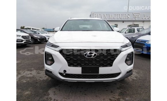 Buy Import Hyundai Santa Fe White Car in Import - Dubai in Belait Buy Import Hyundai Santa Fe White Car in Import - Dubai in Belait