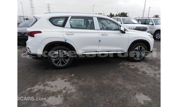 Buy Import Hyundai Santa Fe White Car in Import - Dubai in Belait Buy Import Hyundai Santa Fe White Car in Import - Dubai in Belait