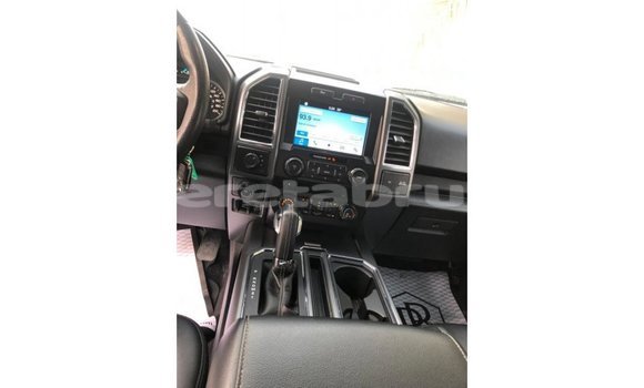 Buy Import Ford Club Wagon White Car in Import - Dubai in Belait Buy Import Ford Club Wagon White Car in Import - Dubai in Belait