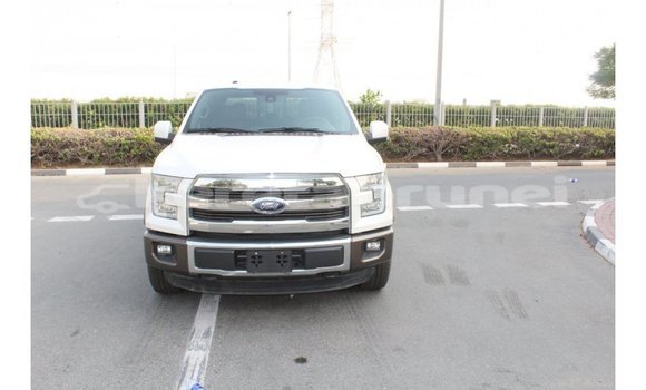 Buy Import Ford Club Wagon White Car in Import - Dubai in Belait