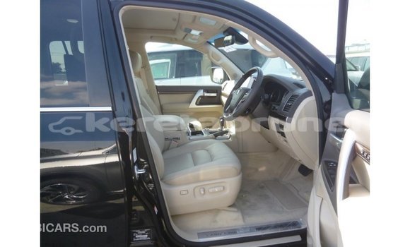 Buy Import Toyota Land Cruiser Black Car in Import - Dubai in Belait Buy Import Toyota Land Cruiser Black Car in Import - Dubai in Belait
