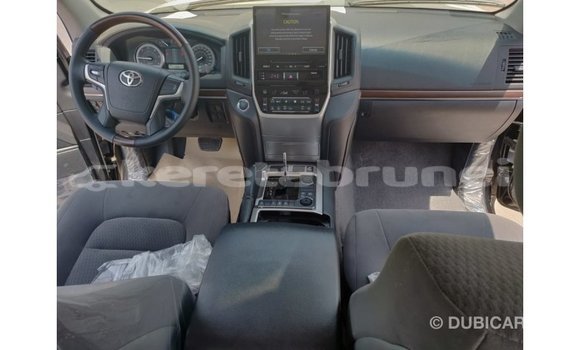 Buy Import Toyota Land Cruiser Other Car in Import - Dubai in Belait Buy Import Toyota Land Cruiser Other Car in Import - Dubai in Belait