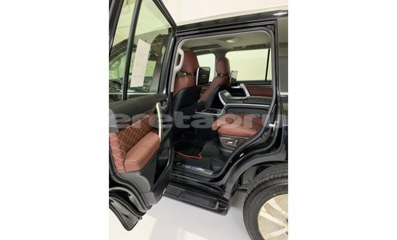 Buy Import Toyota Land Cruiser Black Car in Import - Dubai in Belait Buy Import Toyota Land Cruiser Black Car in Import - Dubai in Belait