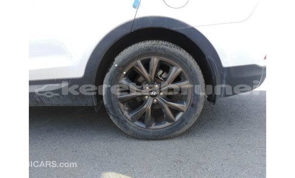 Buy Import Hyundai Santa Fe White Car in Import - Dubai in Belait Buy Import Hyundai Santa Fe White Car in Import - Dubai in Belait