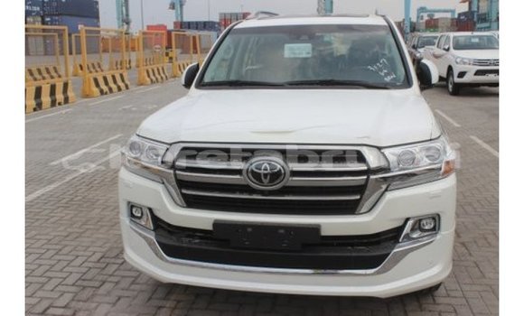 Buy Import Toyota Land Cruiser White Car in Import - Dubai in Belait Buy Import Toyota Land Cruiser White Car in Import - Dubai in Belait