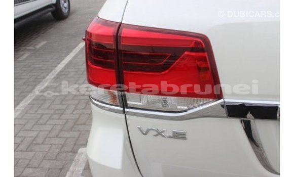 Buy Import Toyota Land Cruiser White Car in Import - Dubai in Belait Buy Import Toyota Land Cruiser White Car in Import - Dubai in Belait