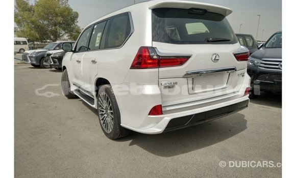 Buy Import Lexus LX White Car in Import - Dubai in Belait Buy Import Lexus LX White Car in Import - Dubai in Belait