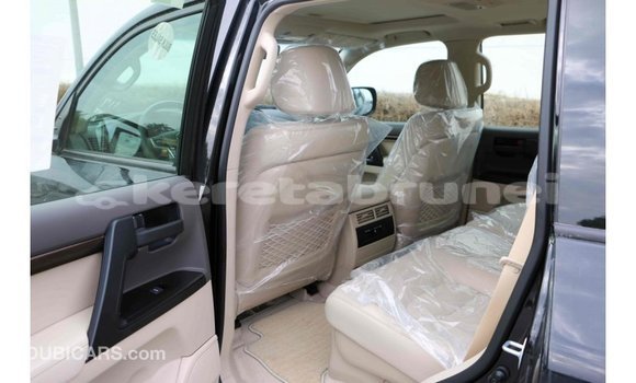 Buy Import Toyota Land Cruiser Black Car in Import - Dubai in Belait Buy Import Toyota Land Cruiser Black Car in Import - Dubai in Belait
