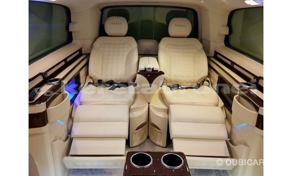 Buy Import Mercedes-Benz 250 Black Car in Import - Dubai in Belait Buy Import Mercedes-Benz 250 Black Car in Import - Dubai in Belait