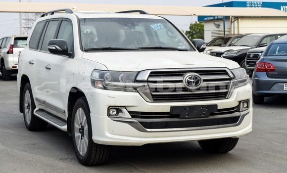 Buy Import Toyota Land Cruiser White Car in Import - Dubai in Belait Buy Import Toyota Land Cruiser White Car in Import - Dubai in Belait