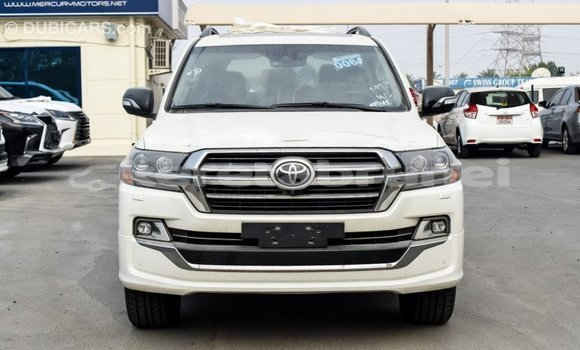 Buy Import Toyota Land Cruiser White Car in Import - Dubai in Belait Buy Import Toyota Land Cruiser White Car in Import - Dubai in Belait