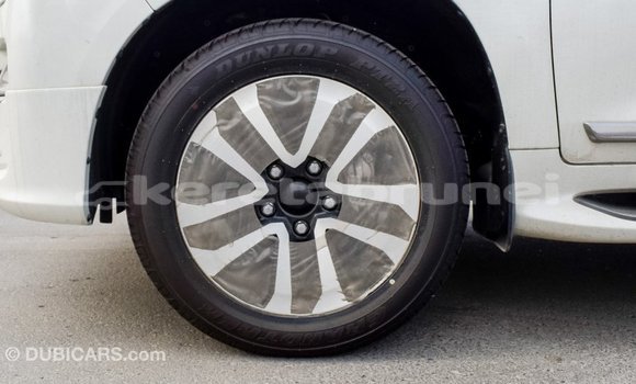 Buy Import Toyota Land Cruiser White Car in Import - Dubai in Belait Buy Import Toyota Land Cruiser White Car in Import - Dubai in Belait