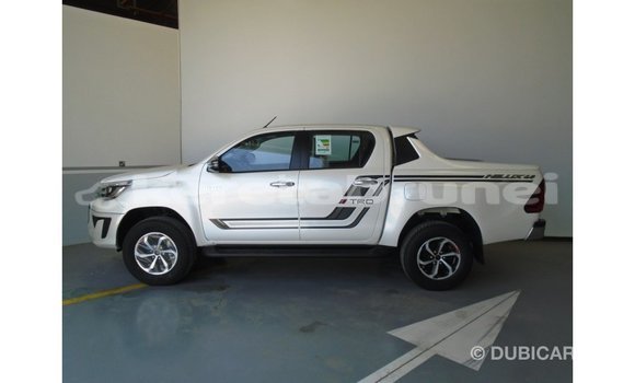Buy Import Toyota Hilux White Car in Import - Dubai in Belait Buy Import Toyota Hilux White Car in Import - Dubai in Belait
