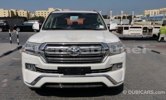 Buy Import Toyota Land Cruiser White Car in Import - Dubai in Belait Buy Import Toyota Land Cruiser White Car in Import - Dubai in Belait