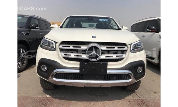 Buy Import Mercedes-Benz 250 White Car in Import - Dubai in Belait Buy Import Mercedes-Benz 250 White Car in Import - Dubai in Belait