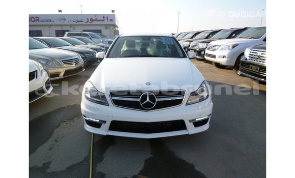 Buy Import Mercedes-Benz 200 White Car in Import - Dubai in Belait Buy Import Mercedes-Benz 200 White Car in Import - Dubai in Belait