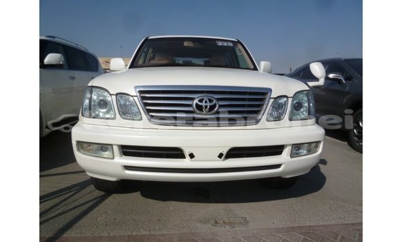 Buy Import Toyota Land Cruiser White Car in Import - Dubai in Belait Buy Import Toyota Land Cruiser White Car in Import - Dubai in Belait