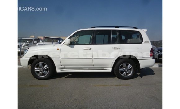 Buy Import Toyota Land Cruiser White Car in Import - Dubai in Belait Buy Import Toyota Land Cruiser White Car in Import - Dubai in Belait