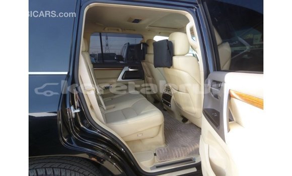 Buy Import Toyota Land Cruiser Black Car in Import - Dubai in Belait Buy Import Toyota Land Cruiser Black Car in Import - Dubai in Belait