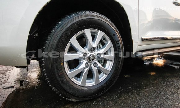 Buy Import Toyota Land Cruiser White Car in Import - Dubai in Belait Buy Import Toyota Land Cruiser White Car in Import - Dubai in Belait