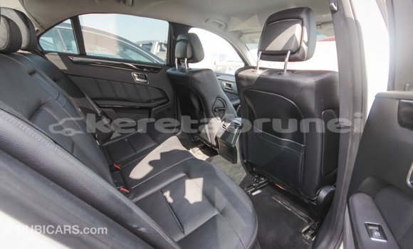 Buy Import Mercedes-Benz 200 White Car in Import - Dubai in Belait Buy Import Mercedes-Benz 200 White Car in Import - Dubai in Belait