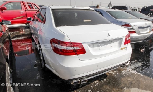 Buy Import Mercedes-Benz 200 White Car in Import - Dubai in Belait Buy Import Mercedes-Benz 200 White Car in Import - Dubai in Belait