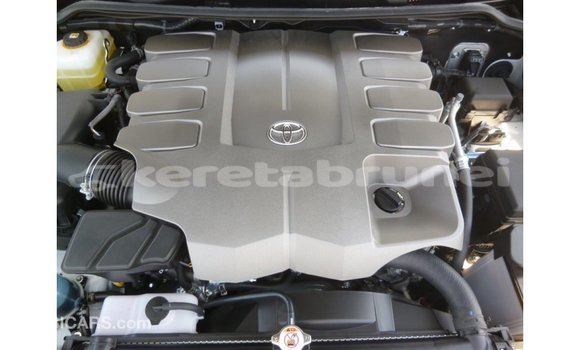 Buy Import Toyota Land Cruiser White Car in Import - Dubai in Belait Buy Import Toyota Land Cruiser White Car in Import - Dubai in Belait