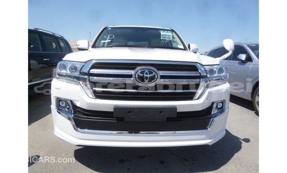 Buy Import Toyota Land Cruiser White Car in Import - Dubai in Belait Buy Import Toyota Land Cruiser White Car in Import - Dubai in Belait