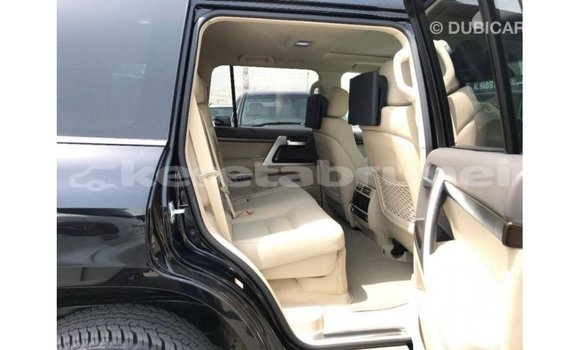 Buy Import Toyota Land Cruiser Black Car in Import - Dubai in Belait Buy Import Toyota Land Cruiser Black Car in Import - Dubai in Belait