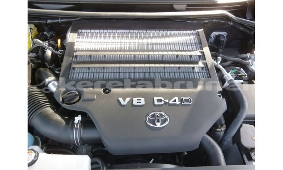 Buy Import Toyota Land Cruiser Black Car in Import - Dubai in Belait Buy Import Toyota Land Cruiser Black Car in Import - Dubai in Belait