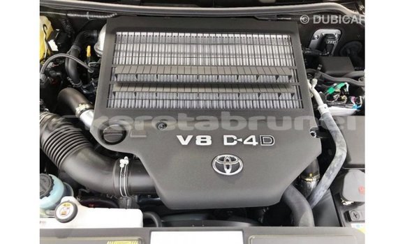 Buy Import Toyota Land Cruiser Black Car in Import - Dubai in Belait Buy Import Toyota Land Cruiser Black Car in Import - Dubai in Belait