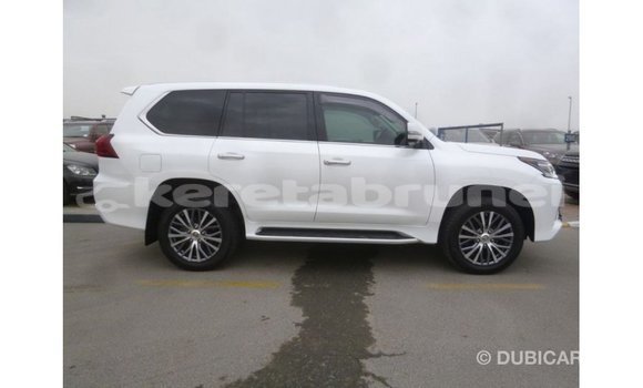 Buy Import Lexus LX White Car in Import - Dubai in Belait Buy Import Lexus LX White Car in Import - Dubai in Belait