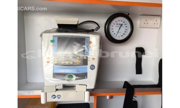 Buy Import Toyota Hiace White Car in Import - Dubai in Belait Buy Import Toyota Hiace White Car in Import - Dubai in Belait