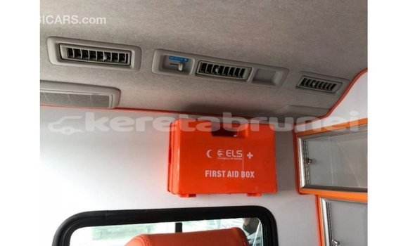 Buy Import Toyota Hiace White Car in Import - Dubai in Belait Buy Import Toyota Hiace White Car in Import - Dubai in Belait