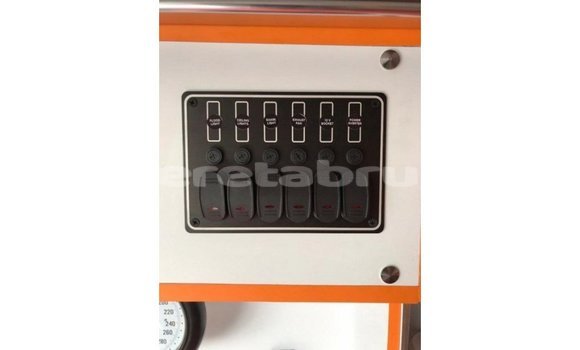 Buy Import Toyota Hiace White Car in Import - Dubai in Belait Buy Import Toyota Hiace White Car in Import - Dubai in Belait