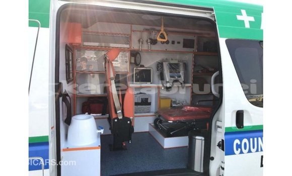 Buy Import Toyota Hiace White Car in Import - Dubai in Belait Buy Import Toyota Hiace White Car in Import - Dubai in Belait