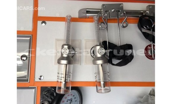 Buy Import Toyota Hiace White Car in Import - Dubai in Belait Buy Import Toyota Hiace White Car in Import - Dubai in Belait