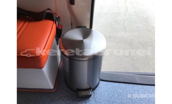 Buy Import Toyota Hiace White Car in Import - Dubai in Belait Buy Import Toyota Hiace White Car in Import - Dubai in Belait