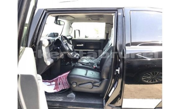 Buy Import Toyota FJ Cruiser Black Car in Import - Dubai in Belait Buy Import Toyota FJ Cruiser Black Car in Import - Dubai in Belait