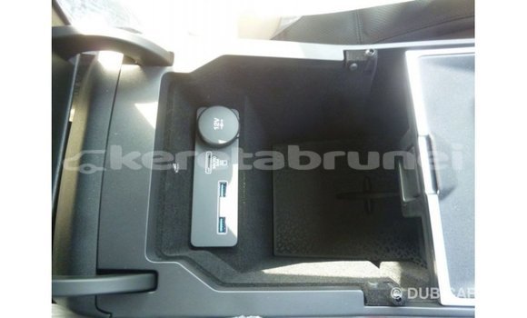 Buy Import Jaguar E-Pace White Car in Import - Dubai in Belait Buy Import Jaguar E-Pace White Car in Import - Dubai in Belait